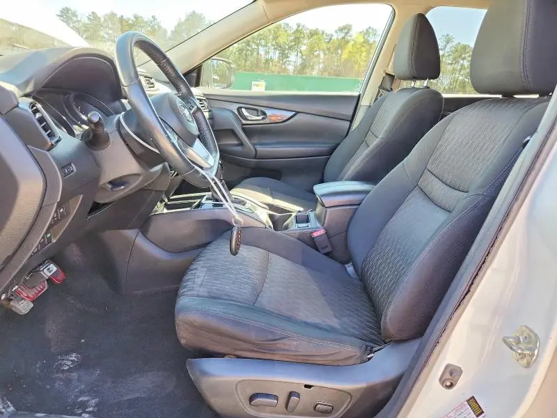 2017 NISSAN ROGUE   