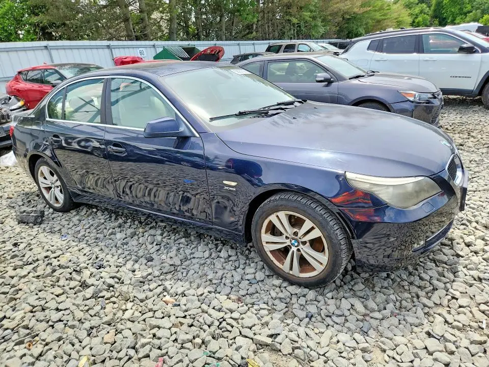 2010 BMW 528 XI  