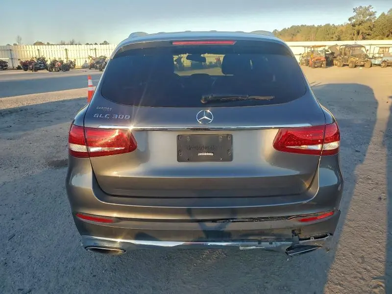 2018 MERCEDES-BENZ GLC 300  