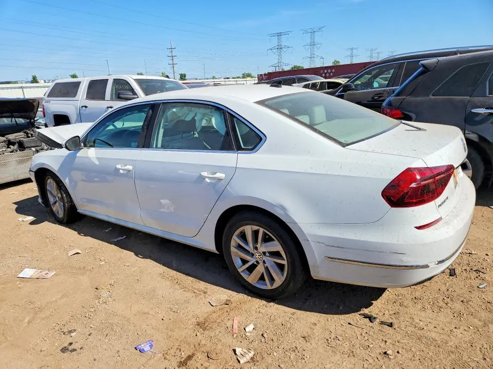 2018 VOLKSWAGEN PASSAT SE  