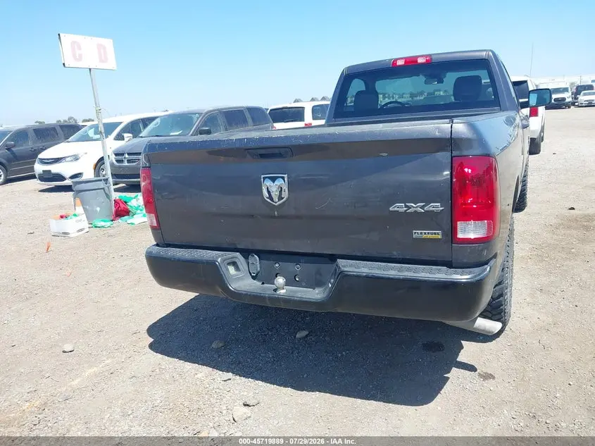 2019 RAM 1500 CLASSIC TRADESMAN  4X4 8' BOX