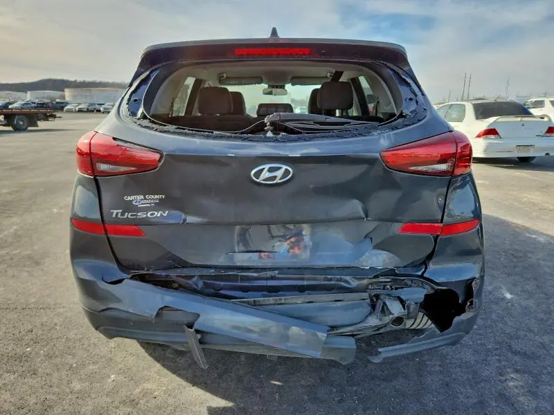 2019 HYUNDAI TUCSON SE  