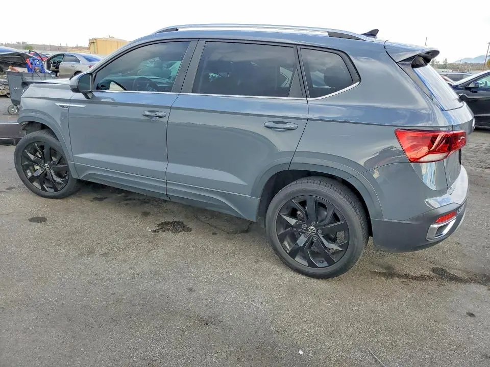2022 VOLKSWAGEN TAOS SE  