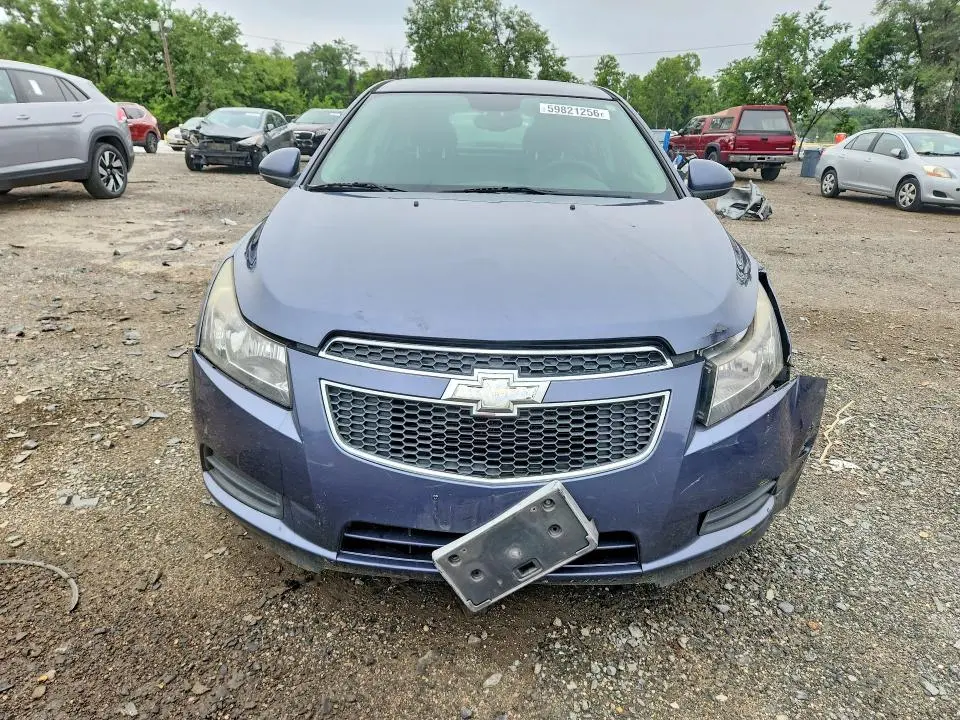 2013 CHEVROLET CRUZE LT  