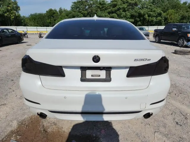 2018 BMW 530E