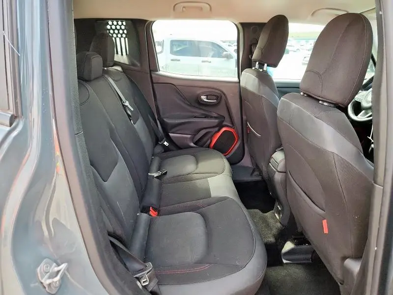 2015 JEEP RENEGADE TRAILHAWK  