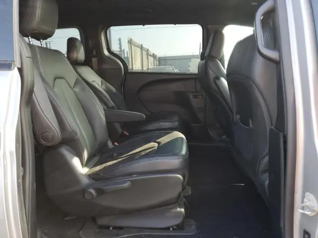 2020 CHRYSLER PACIFICA HYBRID TOURING L  