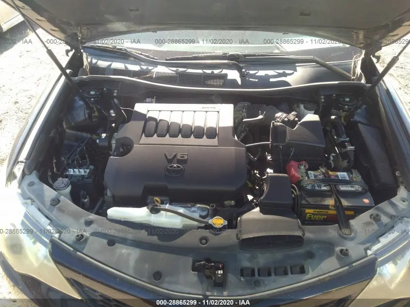 2012 TOYOTA CAMRY SE