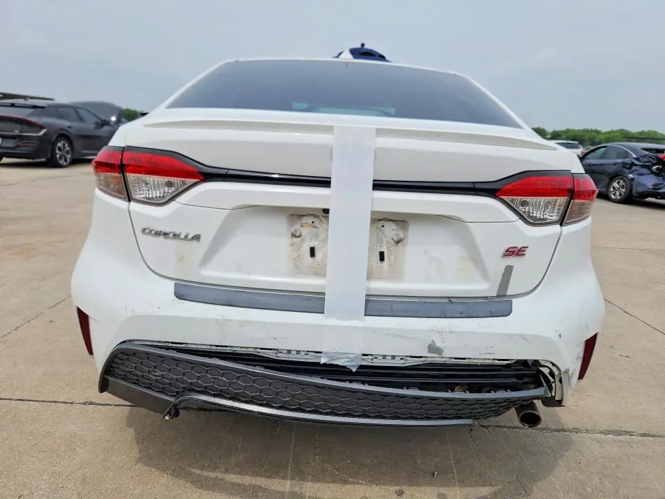 2021 TOYOTA COROLLA SE  