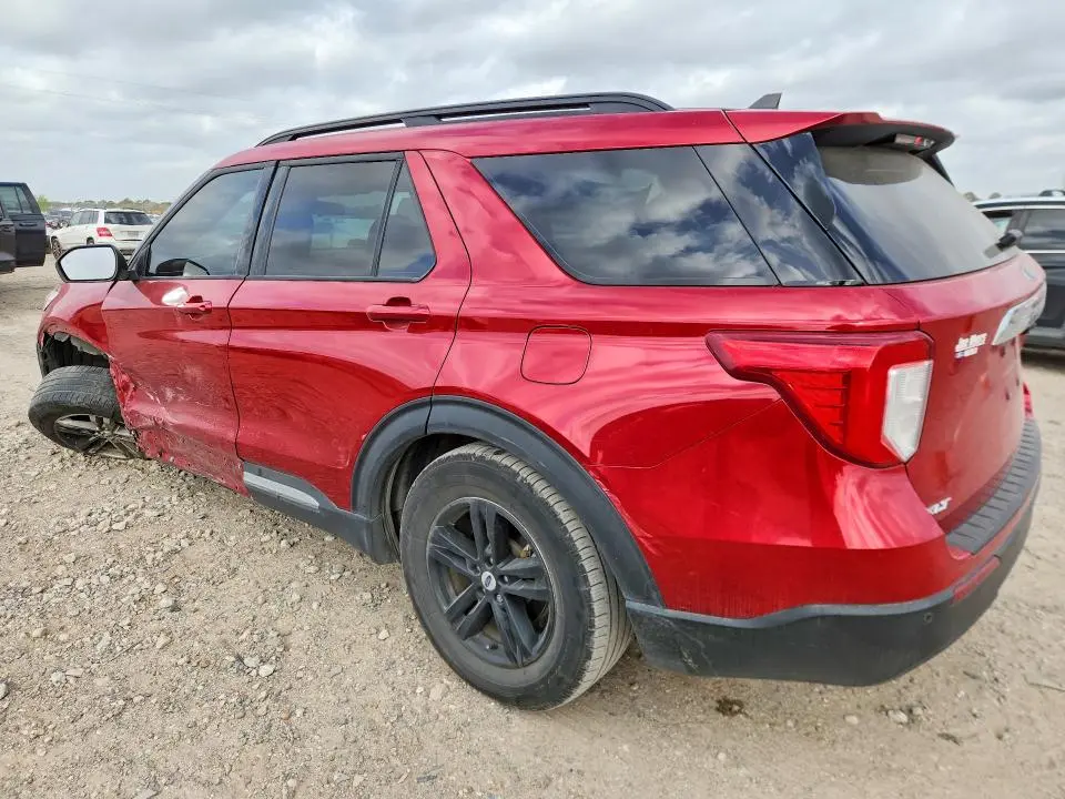 2022 FORD EXPLORER XLT  
