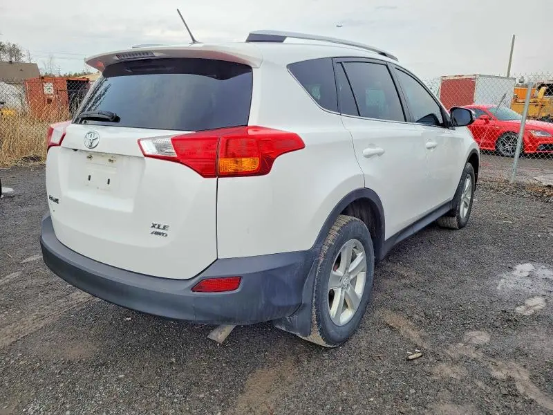 2014 TOYOTA RAV4 XLE  