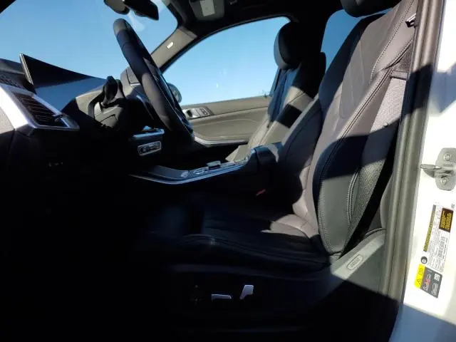 2025 BMW X5 XDRIVE50E  