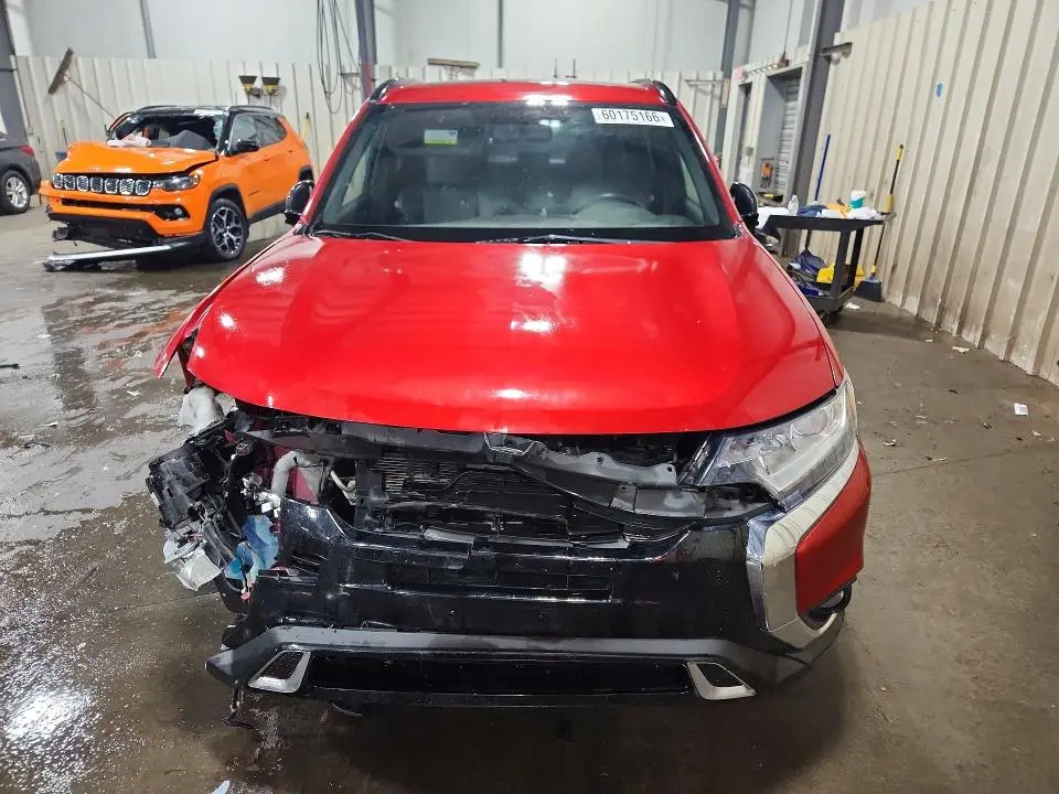 2019 MITSUBISHI OUTLANDER SE  