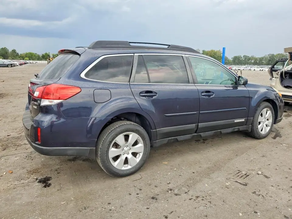 2012 SUBARU OUTBACK   