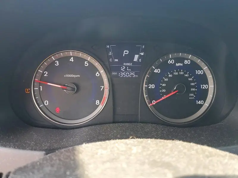 2012 HYUNDAI ACCENT GS  