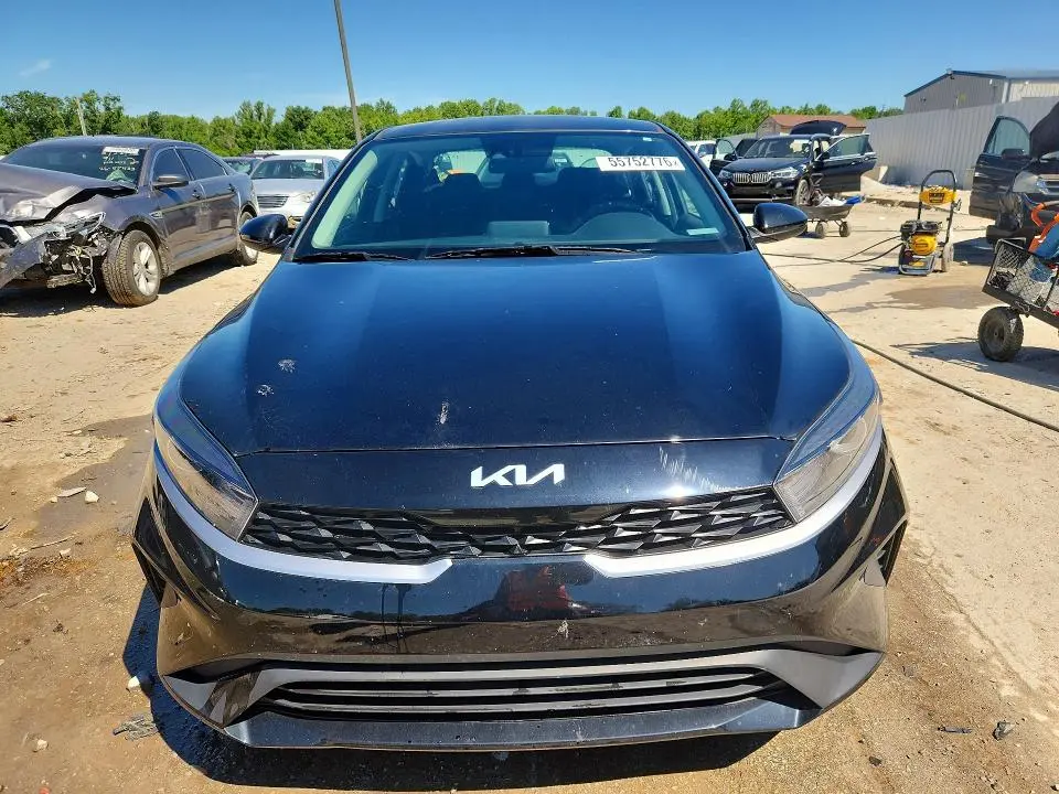 2024 KIA FORTE LX  