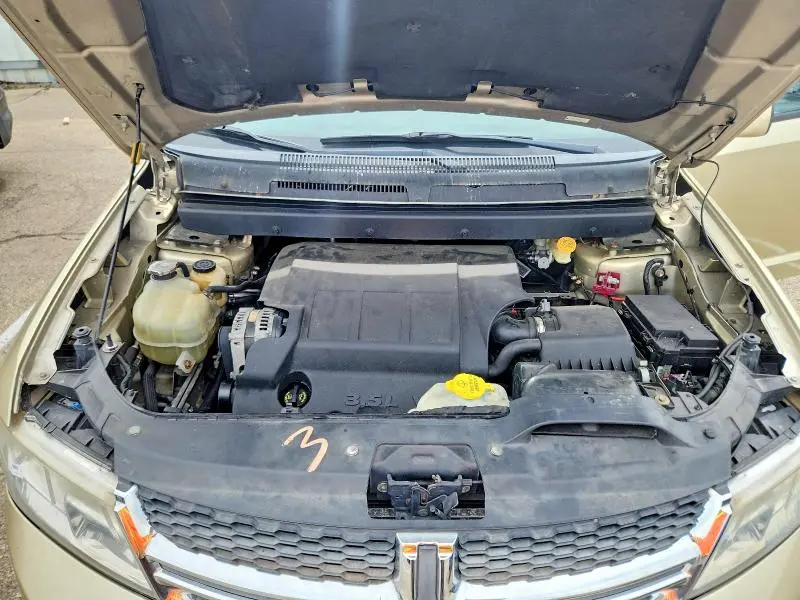 2010 DODGE JOURNEY R  