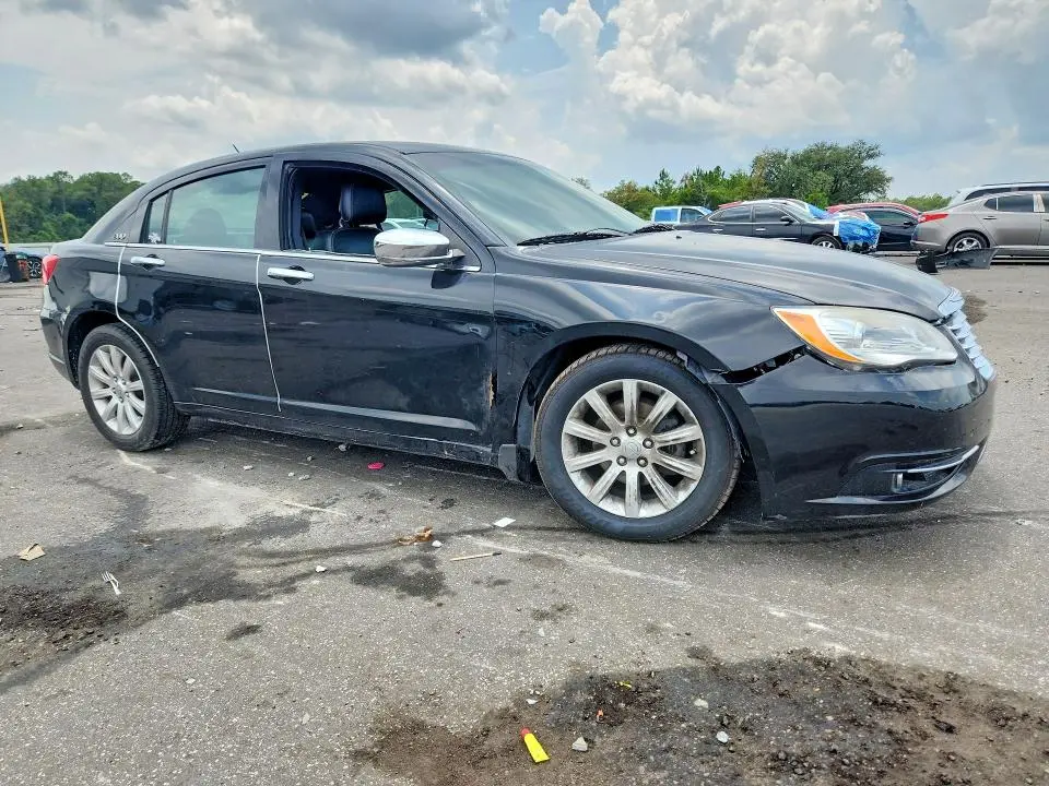 2013 CHRYSLER 200 LIMITED  