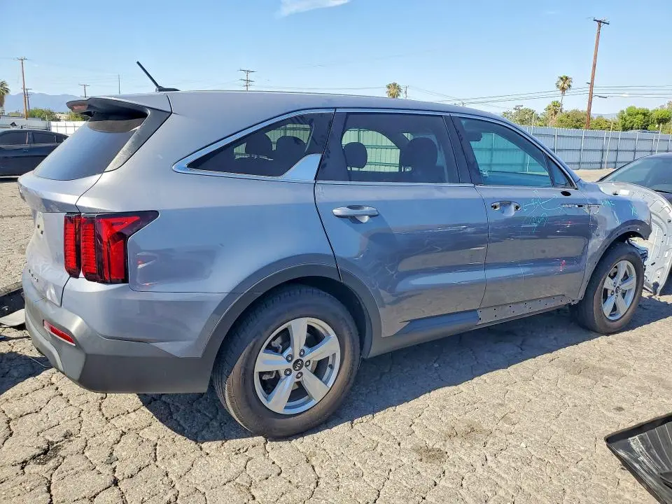 2021 KIA SORENTO LX  