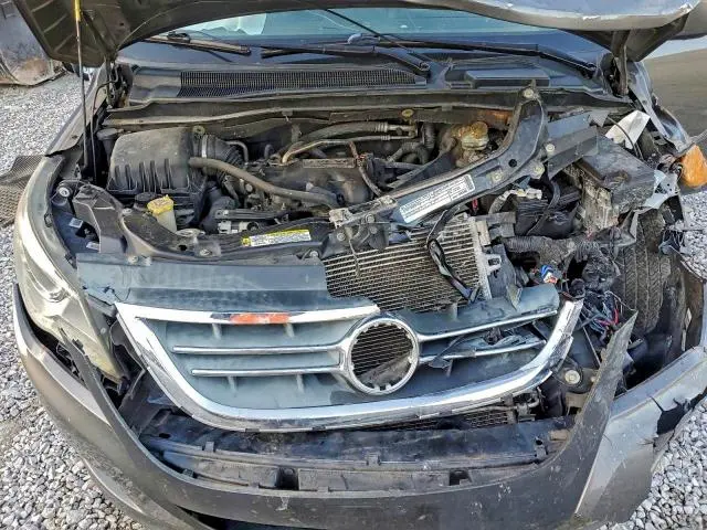 2010 VOLKSWAGEN ROUTAN SE  