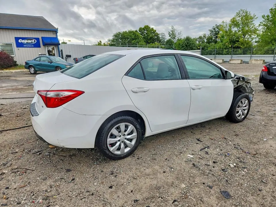 2015 TOYOTA COROLLA LE  