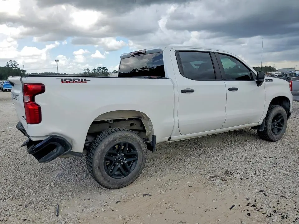2024 CHEVROLET SILVERADO K1500 TRAIL BOSS CUSTOM  