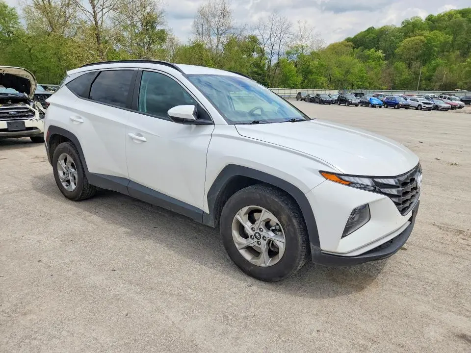 2024 HYUNDAI TUCSON SEL  