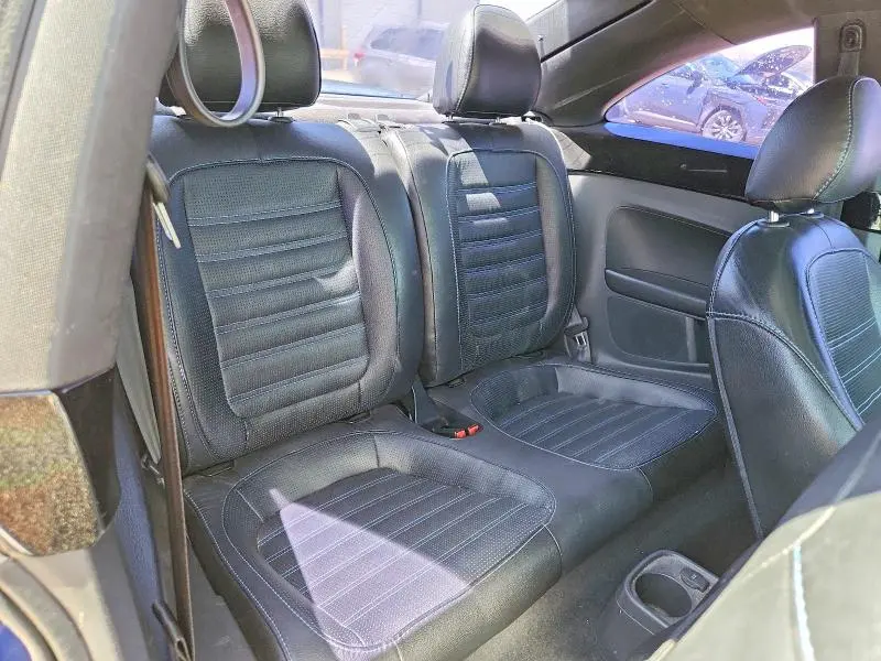 2012 VOLKSWAGEN BEETLE TURBO  