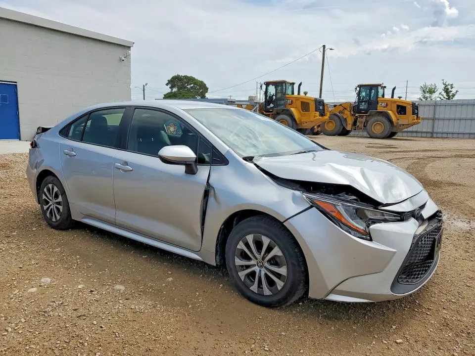 2022 TOYOTA COROLLA LE  