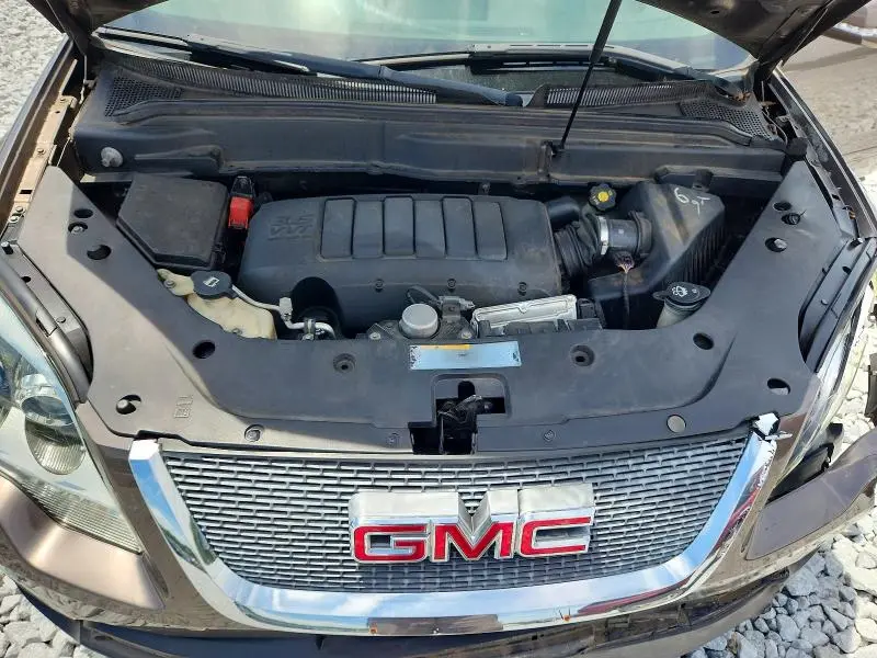 2011 GMC ACADIA SLT-1  