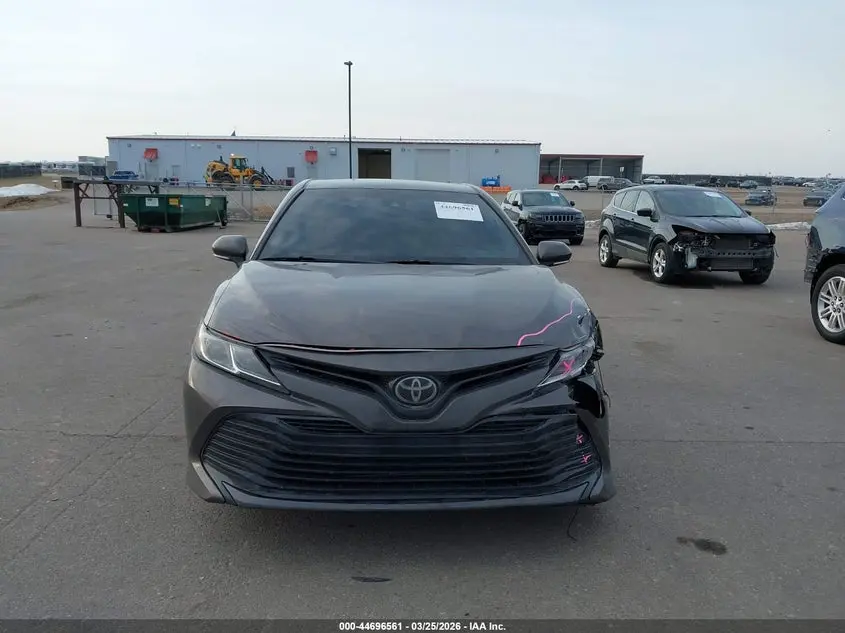 2018 TOYOTA CAMRY LE