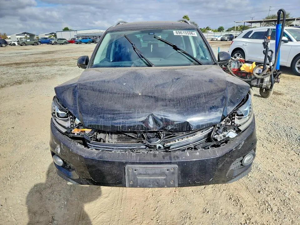 2016 VOLKSWAGEN TIGUAN S  