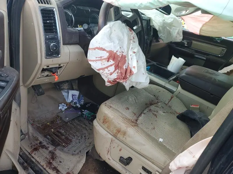 2013 RAM 1500 LARAMIE  