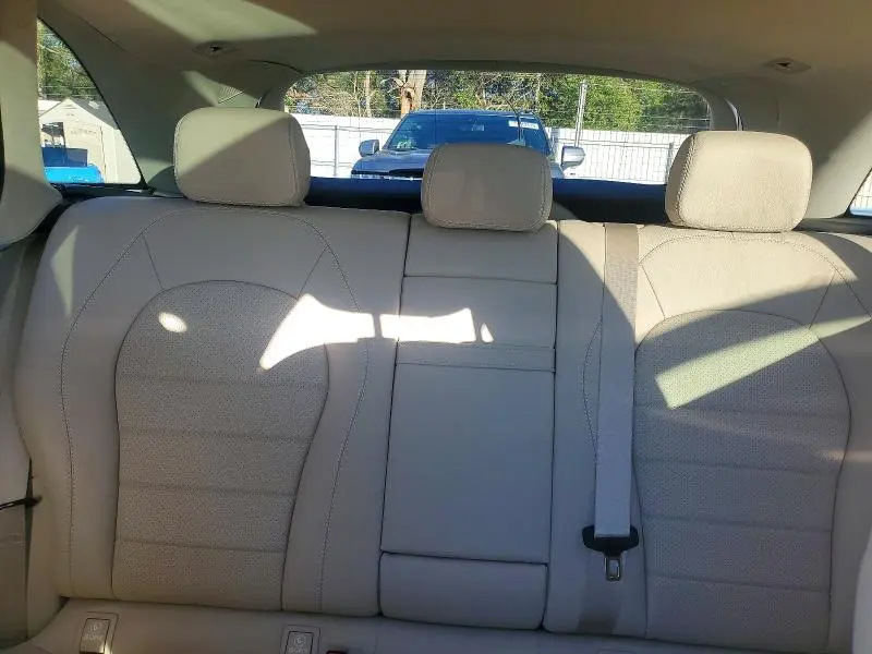 2020 MERCEDES-BENZ GLC 300  