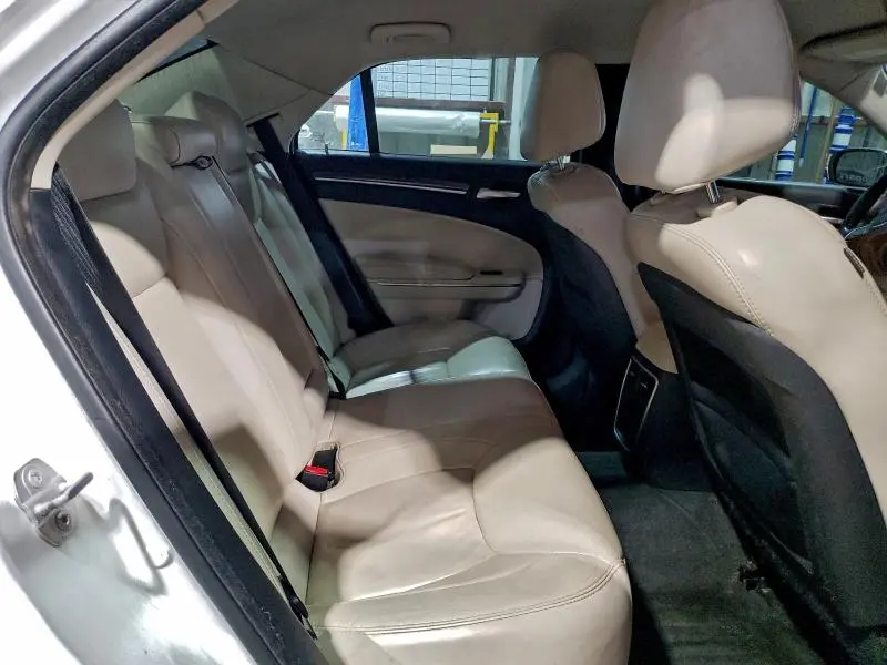 2015 CHRYSLER 300 LIMITED  