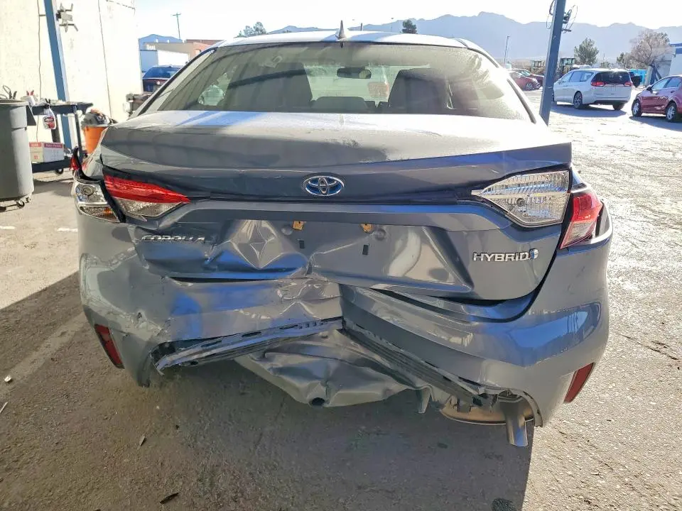2021 TOYOTA COROLLA LE  