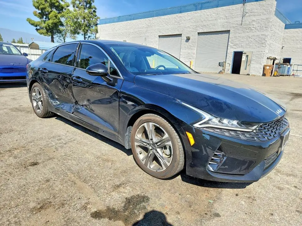 2022 KIA K5 EX  