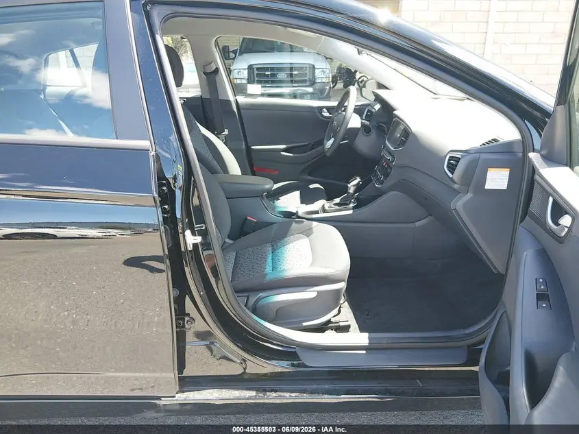 2018 HYUNDAI IONIQ HYBRID BLUE