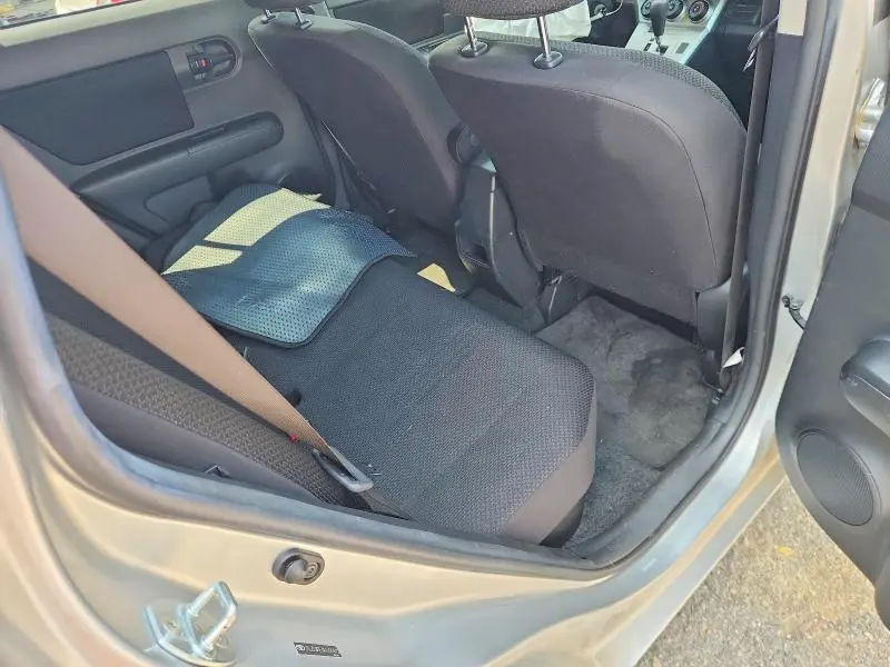 2010 TOYOTA SCION XB  