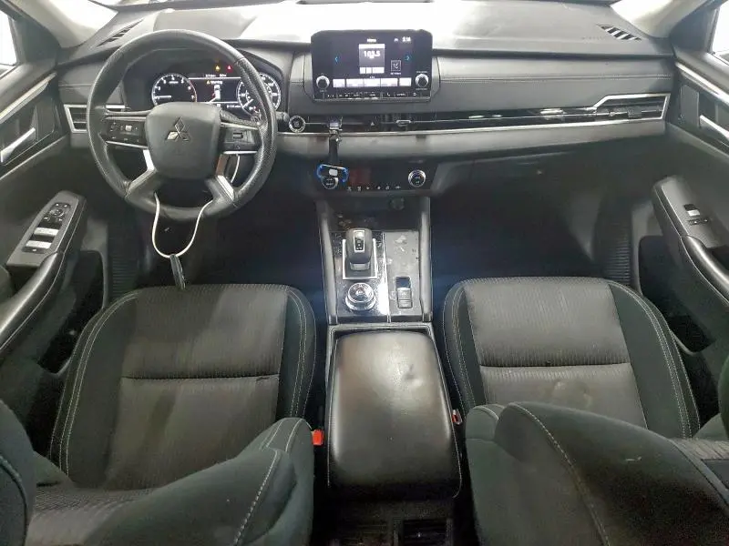 2022 MITSUBISHI OUTLANDER ES  