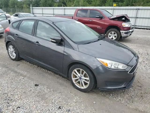 2017 FORD FOCUS SE  