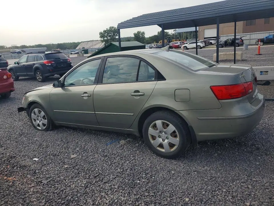 2010 HYUNDAI SONATA GLS  