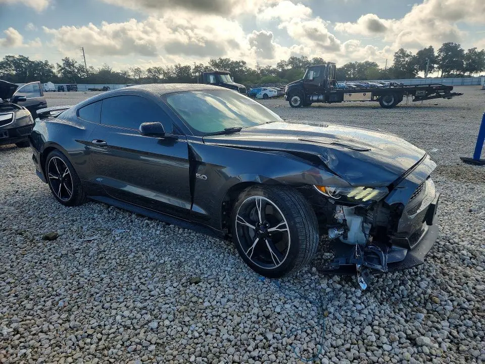 2017 FORD MUSTANG GT  
