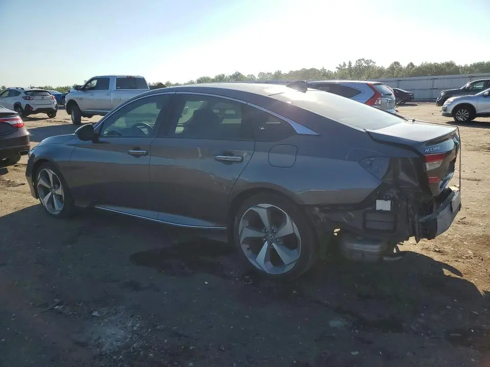 2020 HONDA ACCORD TOURING  