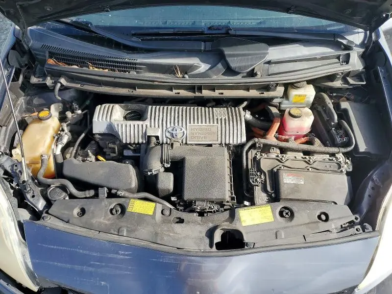 2013 TOYOTA PRIUS TWO  