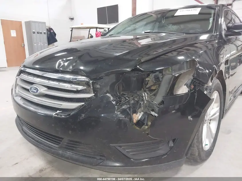 2015 FORD TAURUS SE