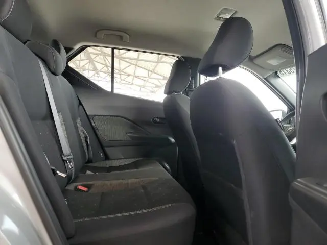 2020 NISSAN KICKS S  