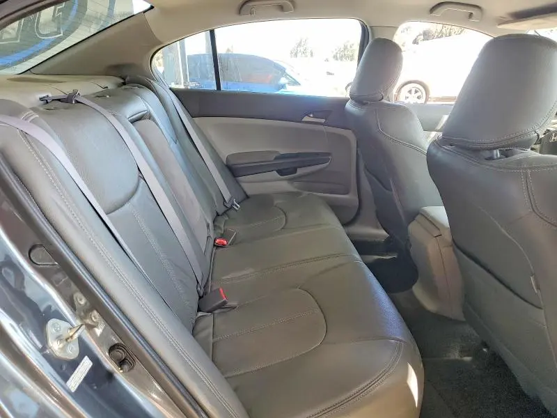 2010 HONDA ACCORD LX  