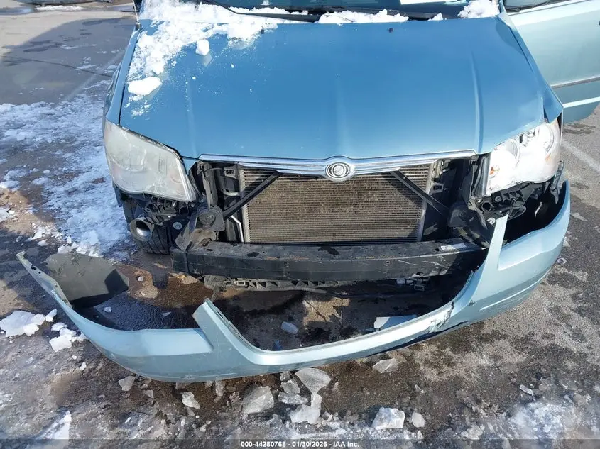 2010 CHRYSLER TOWN & COUNTRY TOURING