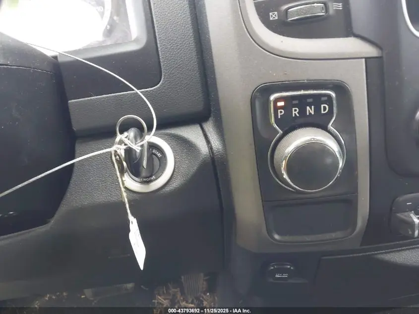 2017 RAM 1500 TRADESMAN  4X2 6'4 BOX